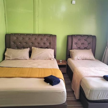 Oceanboys Inn Kampong Pasir Panjang  Bagian luar foto